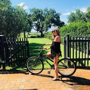 Meet your Posher, Jacqueline